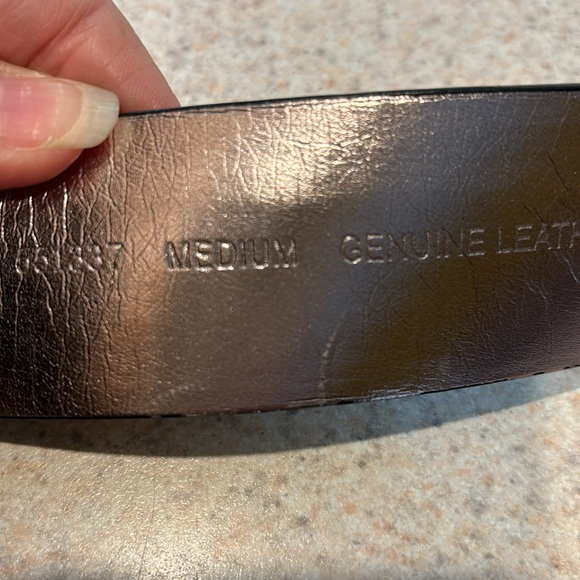 Michael Kors belt size medium - Picture 4 of 9